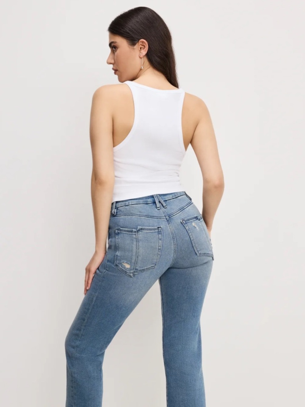 Good American Straight-Leg Jeans in Medium Blue Wash frayed Hem size 4/27
